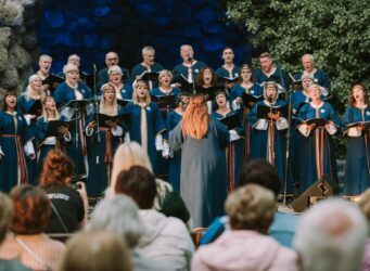 Kamerinis choras „KRISTALE“ Kamerinis choras „KRISTALE“