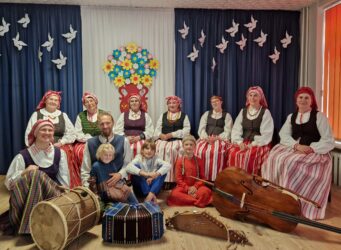 Folkloro ansamblis „Kalnopė“ Folkloro ansamblis „Kalnopė“