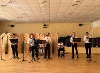 Vokalinis – instrumentinis ansamblis Vokalinis – instrumentinis ansamblis